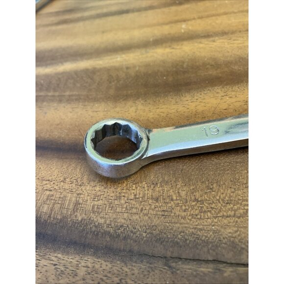 Mac Tools 19MM 12PT Combination Wrench M19CL - Picture 2 of 9